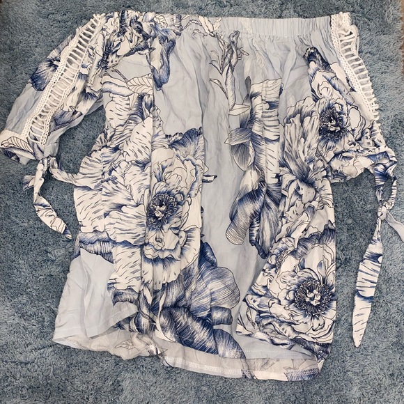 New condition 2 piece set from LF - Picture 4 of 6